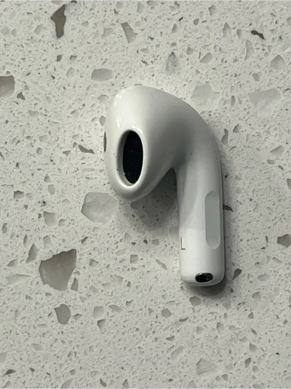 Apple AirPods 4 (4th Gen) ANC A3056 Replacement Earbud Left Side Only